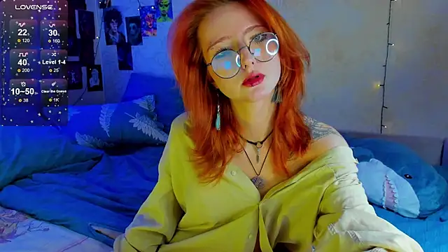 DragonflyLiza online show from November 18, 2025, 11:57 am