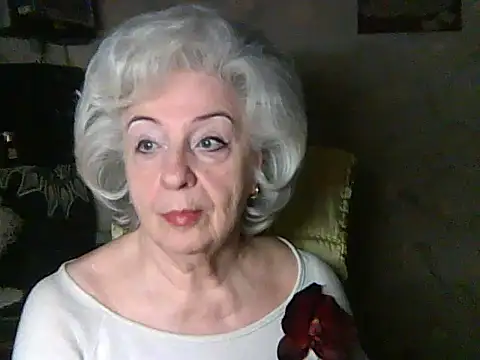 Snapshot of ValeriaKroww chatting on February 8, 2026, 8:17 pm ValeriaKroww online show from February 8, 2026, 8:17 pm