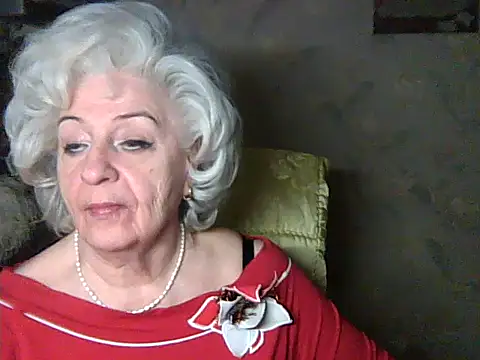 Snapshot of ValeriaKroww chatting on February 14, 2026, 10:32 pm ValeriaKroww online show from February 14, 2026, 10:32 pm