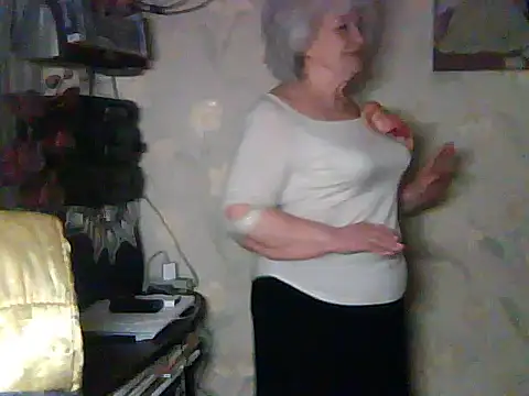 Snapshot of ValeriaKroww chatting on February 28, 2026, 6:51 pm ValeriaKroww online show from February 28, 2026, 6:51 pm