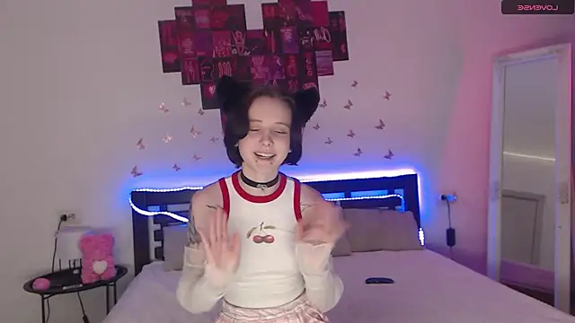 Snapshot of OliviaFlex chatting on November 10, 2025, 7:13 am OliviaFlex online show from November 10, 2025, 7:13 am