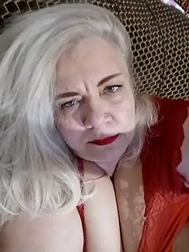 IZOLDA99 online show from November 14, 2025, 11:36 am