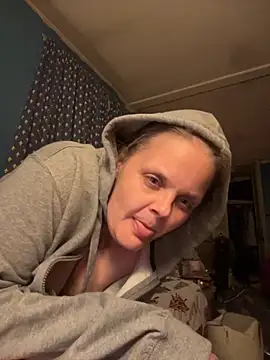 Snapshot of biggdaddyandqueenn chatting on November 18, 2025, 1:10 am biggdaddyandqueenn online show from November 18, 2025, 1:10 am