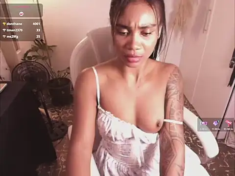 Snapshot of Miss_Benz chatting on January 18, 2026, 4:27 am Miss Benz online show from January 18, 2026, 4:27 am