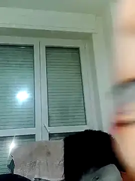 00Travsharongomez online show from February 12, 2026, 10:53 pm