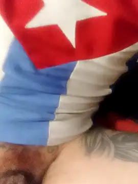 00Travsharongomez online show from March 13, 2026, 10:09 am