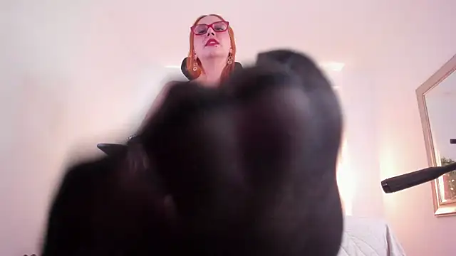 MistressErza online show from June 27, 2026, 3:45 am