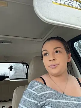 thickfarmtwat online show from December 5, 2025, 3:43 pm