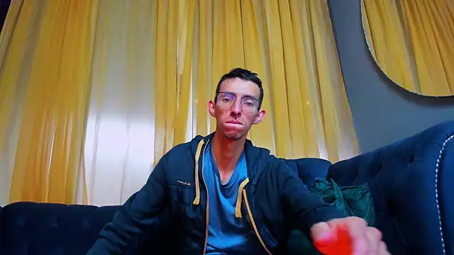 ZyroNight online show from January 10, 2026, 1:50 pm