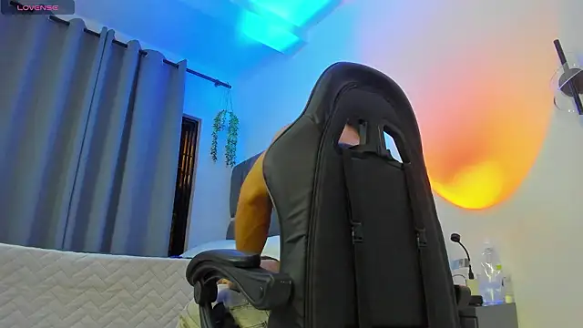 noah corvelle online show from February 13, 2026, 5:18 am