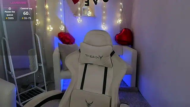 Snapshot of Hanako_Rey chatting on February 8, 2026, 5:38 am Hanako Rey online show from February 8, 2026, 5:38 am