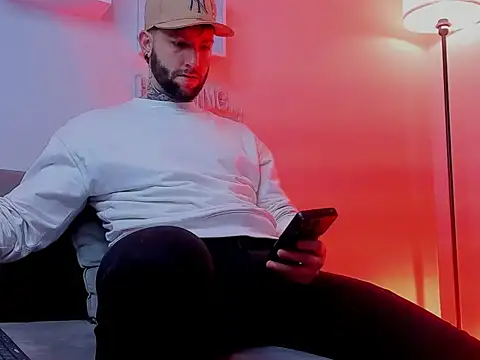 Supreme Alpha online show from November 22, 2025, 4:44 am