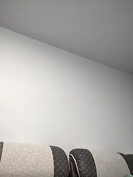 lizi201110wc online show from November 12, 2025, 2:43 pm