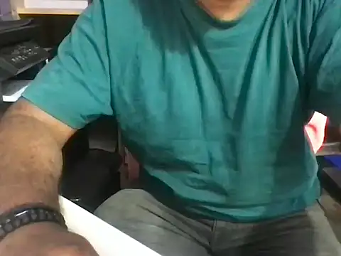 Snapshot of KingCobra_07 chatting on March 26, 2026, 2:32 am KingCobra 07 online show from March 26, 2026, 2:32 am