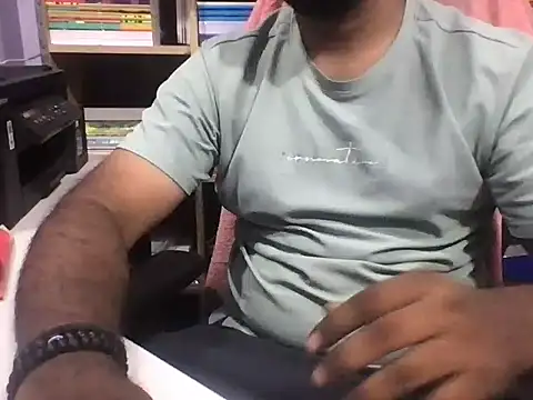 KingCobra 07 online show from May 5, 2026, 11:13 am
