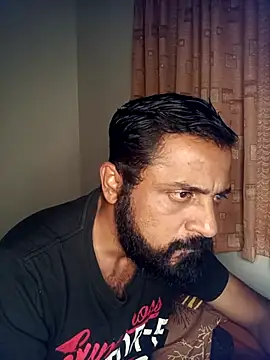 RubyEntity online show from November 24, 2025, 1:55 pm