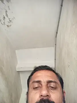 RubyEntity online show from November 21, 2025, 8:02 am