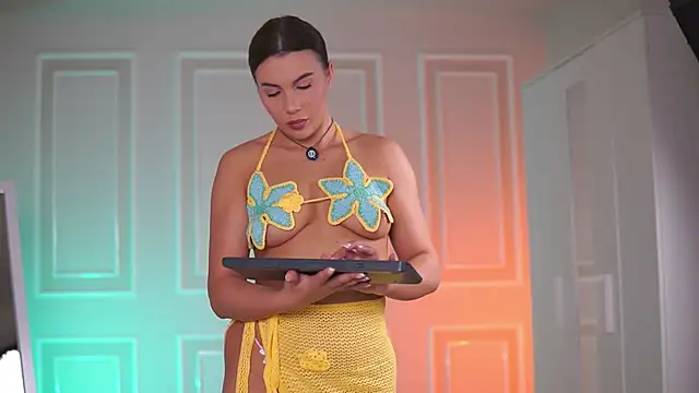 KarinaKokhana online show from December 5, 2025, 9:41 am