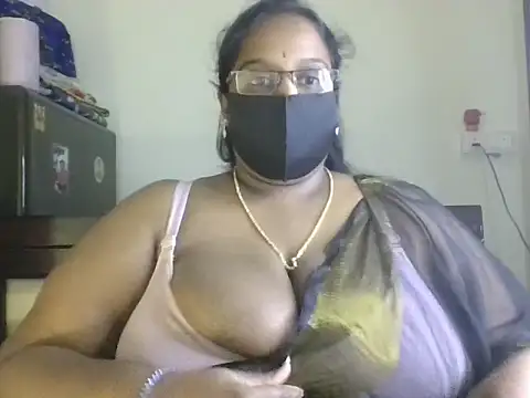 hootypriya online show from July 29, 2026, 9:36 pm