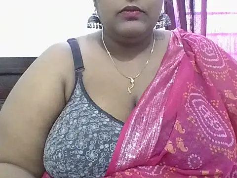 Snapshot of hootypriya chatting on February 26, 2026, 5:07 am hootypriya online show from February 26, 2026, 5:07 am