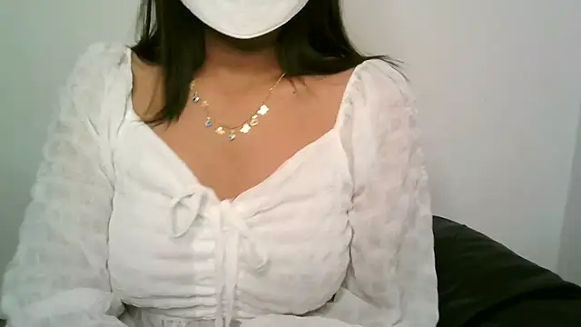 JENNY 20025 online show from November 29, 2025, 12:05 pm