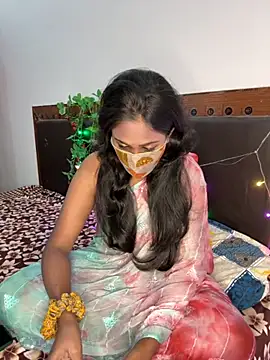 Desiqueen2 online show from November 8, 2025, 5:27 pm