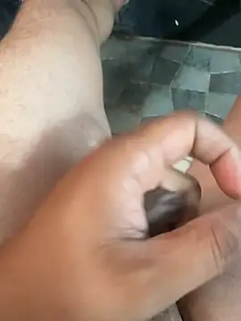 Qwert9012 online show from February 1, 2026, 7:39 am