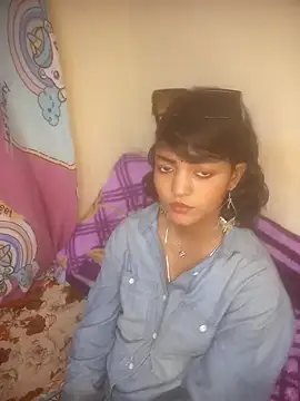 Freakingromance online show from February 9, 2026, 2:04 pm