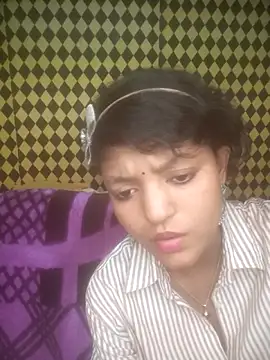 Freakingromance online show from April 11, 2026, 8:45 pm