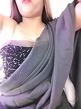 LoveLy-Soneya online show from May 30, 2026, 10:32 am