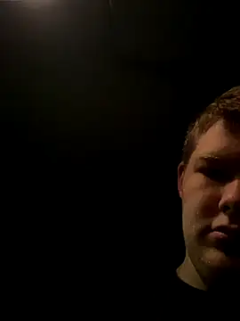 slutswe online show from November 4, 2025, 5:17 pm