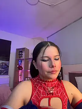 violettabond online show from November 5, 2025, 12:52 pm