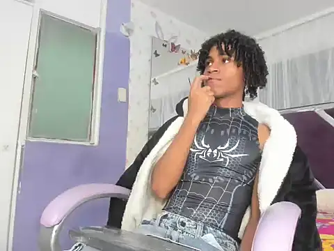 Santy bigcock 01 online show from November 23, 2025, 2:32 am