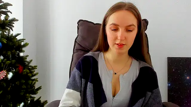 Nesie-Stoun online show from December 14, 2025, 9:37 am