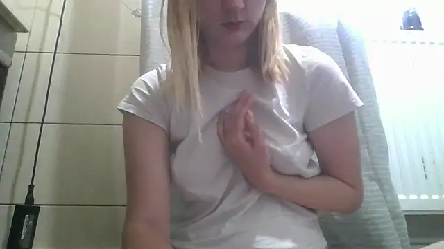 Snapshot of dirty_sasha00 chatting on June 16, 2026, 2:44 am dirty sasha00 online show from June 16, 2026, 2:44 am