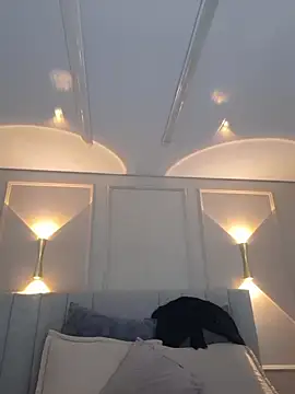 annie  20 online show from November 22, 2025, 12:04 pm