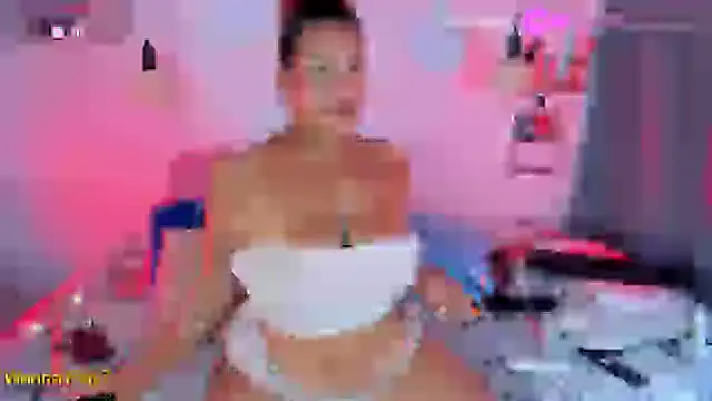 alejaa curvy online show from January 5, 2026, 9:07 pm