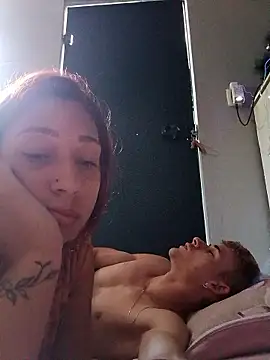 ruivasafadinha1234 online show from November 6, 2025, 2:21 pm