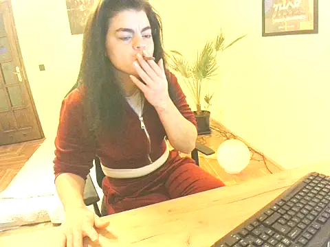 Snapshot of Cicumicus chatting on November 6, 2025, 3:49 pm Cicumicus online show from November 6, 2025, 3:49 pm