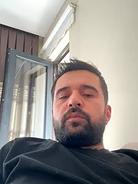 NiktirGit31 online show from November 5, 2025, 10:40 am