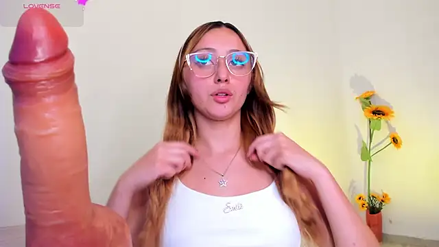 Snapshot of Arianna_Gren18 chatting on November 7, 2025, 8:02 pm Arianna Gren18 online show from November 7, 2025, 8:02 pm