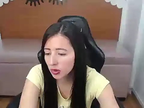 Snapshot of scarlett_percy_t chatting on November 6, 2025, 7:51 pm scarlett percy t online show from November 6, 2025, 7:51 pm