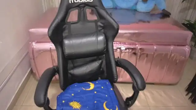 Snapshot of scarlett_percy_t chatting on February 13, 2026, 3:45 pm scarlett percy t online show from February 13, 2026, 3:45 pm