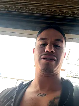 Snapshot of RaySullivan chatting on November 8, 2025, 7:28 pm RaySullivan online show from November 8, 2025, 7:28 pm