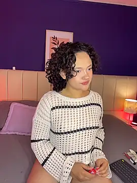 Snapshot of _sarahRose chatting on December 20, 2025, 4:15 am sarahRose online show from December 20, 2025, 4:15 am