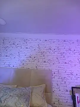 April Kay online show from November 29, 2025, 3:39 am