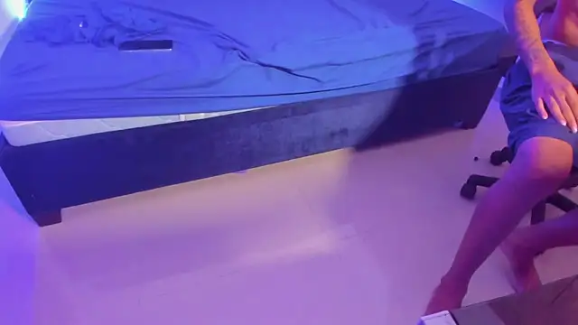 tayron boy online show from November 4, 2025, 10:13 pm