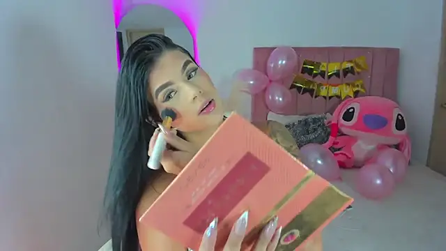 Janettcruz online show from November 26, 2025, 11:38 pm