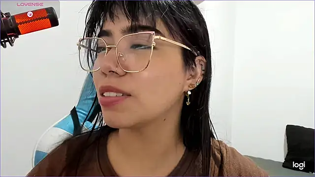 Eliza Blue online show from December 22, 2025, 6:52 pm