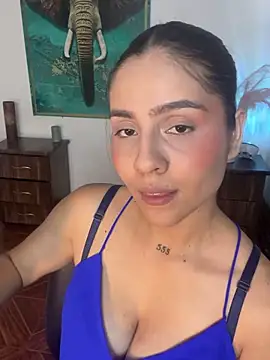 Snapshot of alisaa_jhons1 chatting on February 16, 2026, 2:10 am alisaa jhons1 online show from February 16, 2026, 2:10 am